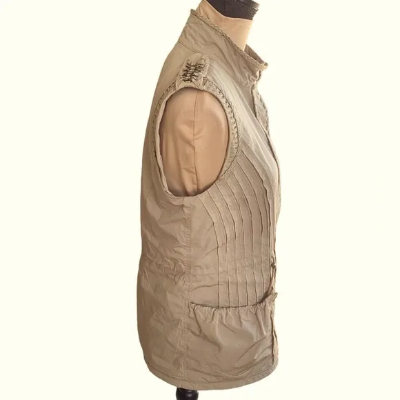 - Elie Tahari Angela Vest Beige X-Small