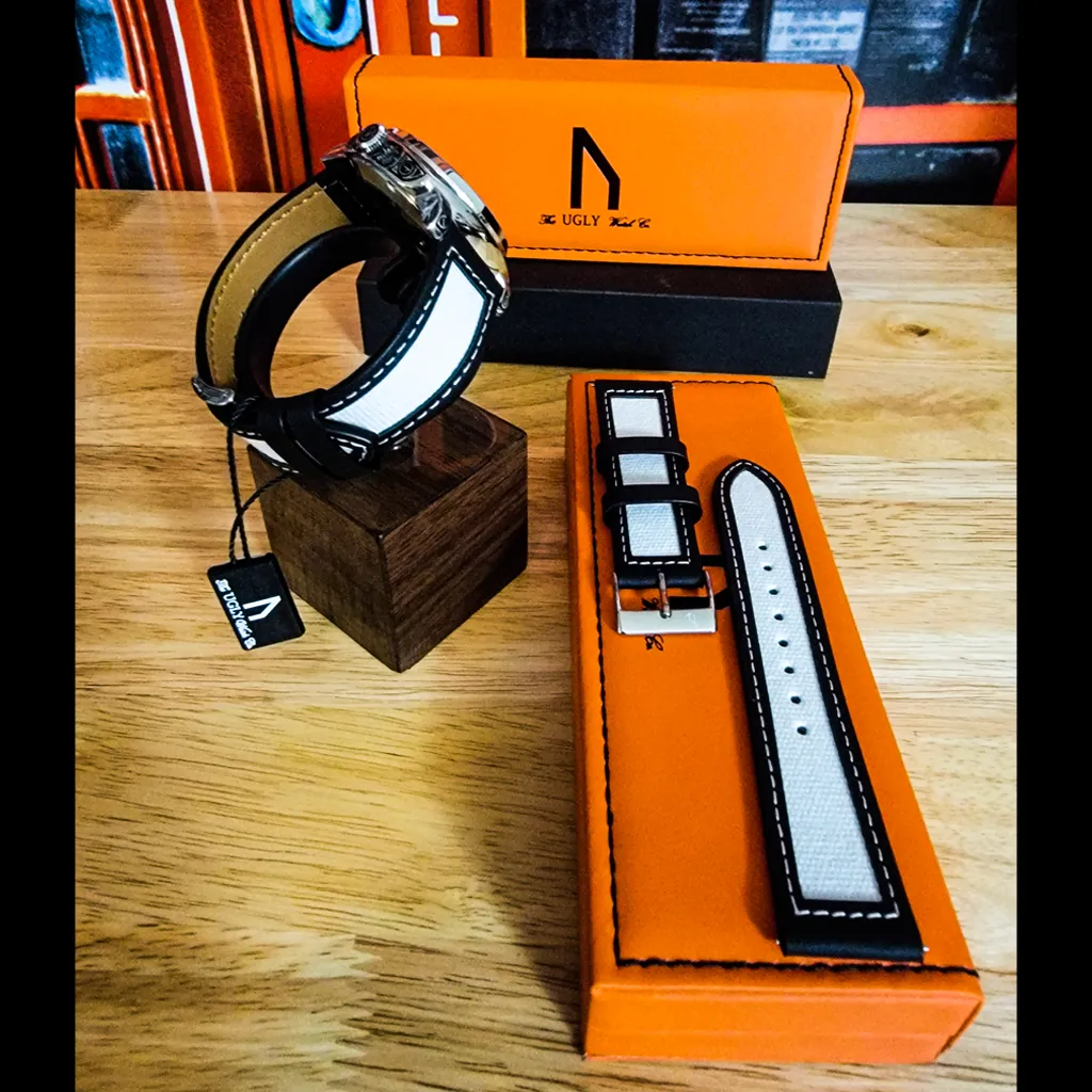 22mm Tuxedo Strap