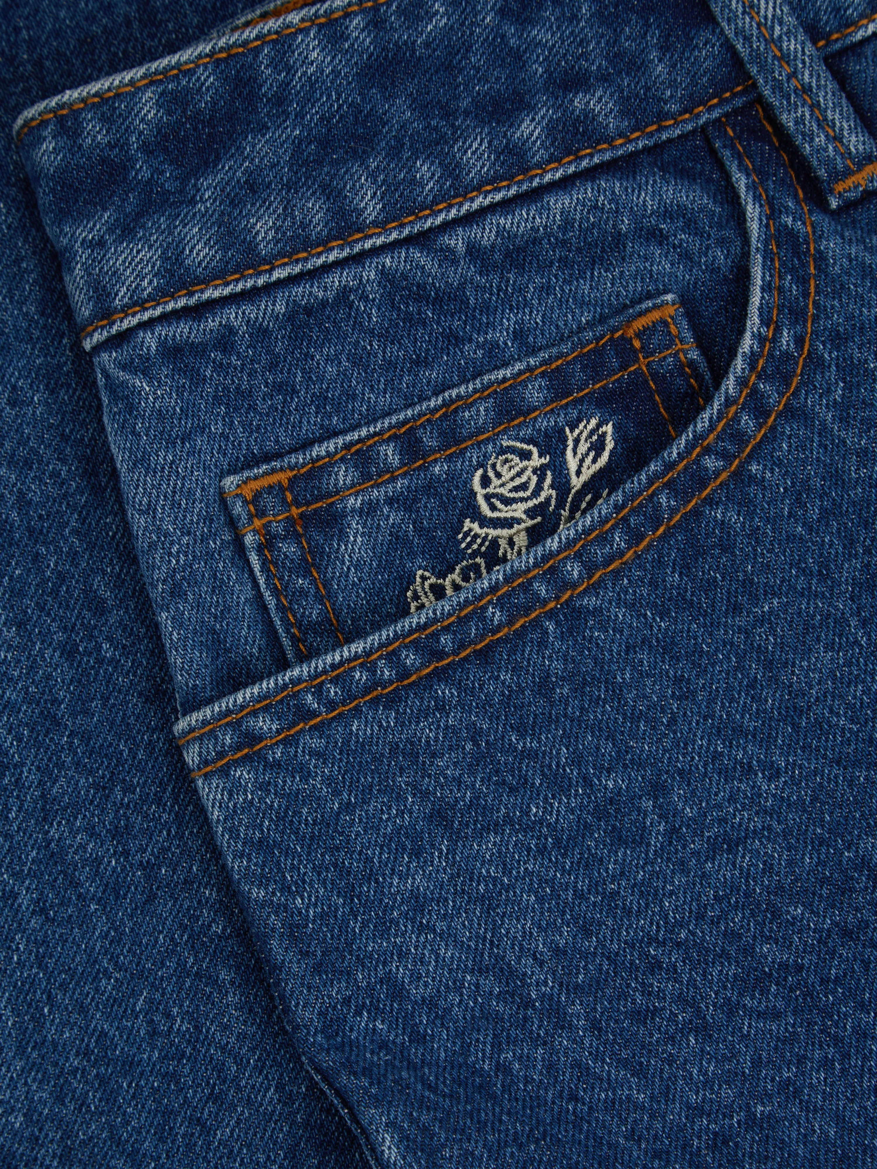28 EMBROIDERED DENIM JEAN
