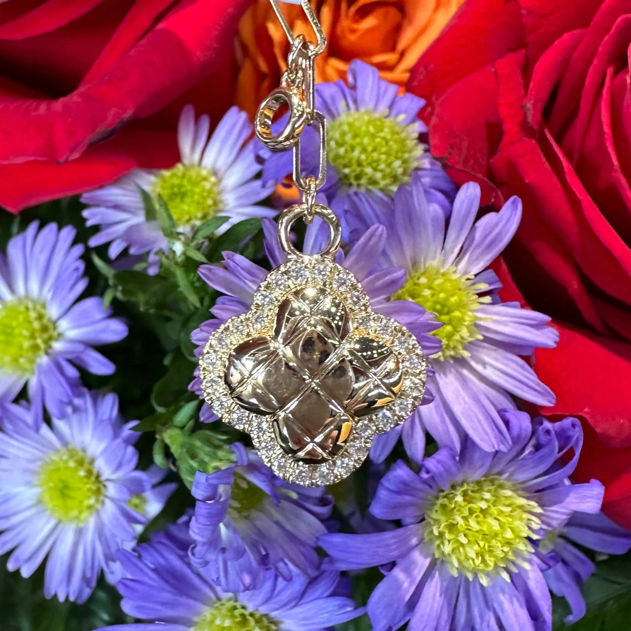 A. Jaffe Quilted Diamond Quatrefoil 14K Yellow Gold Pendant Charm PD3151-L3/21