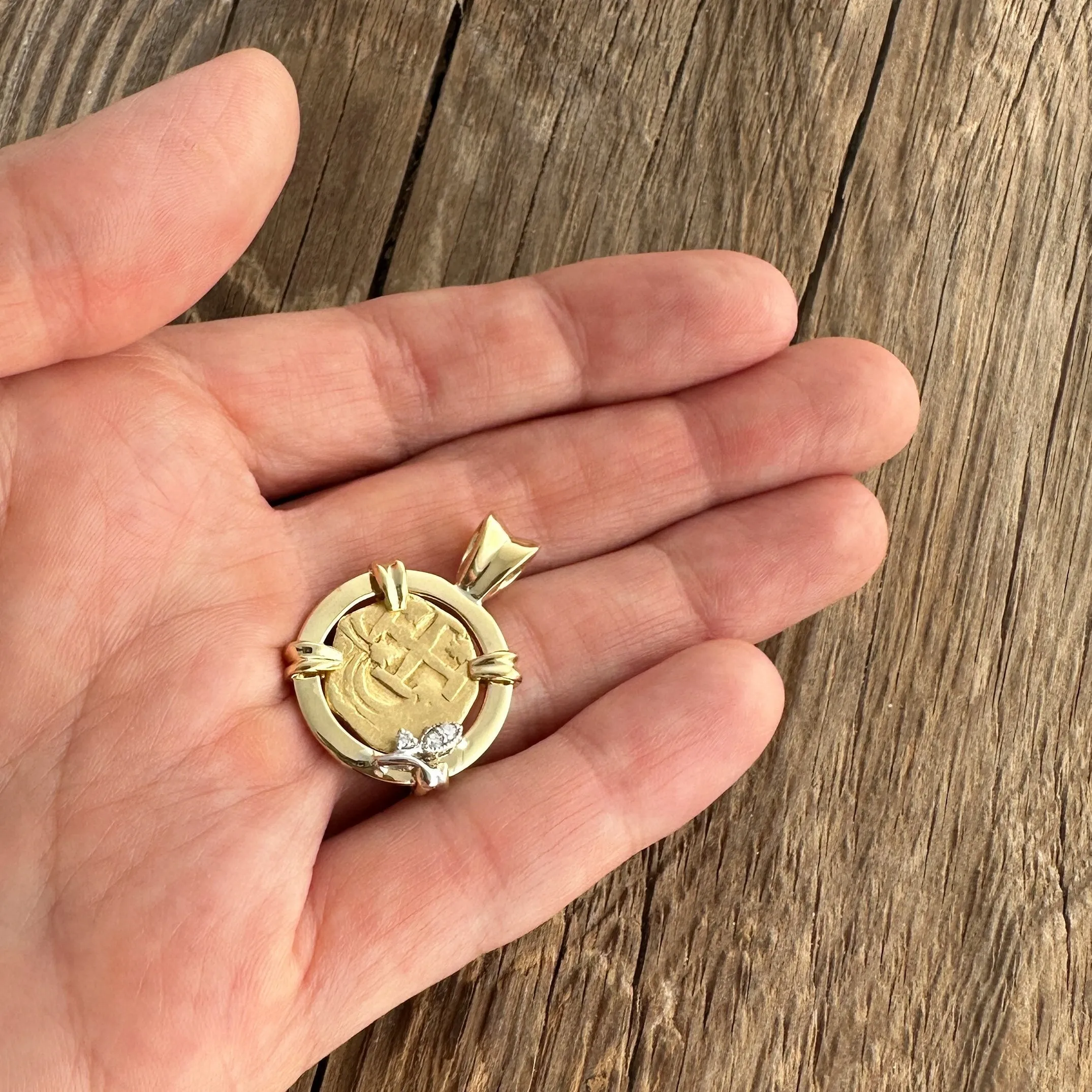 Authentic Gold Coin in 18k Pendant , 1 Escudo #PC22-31871