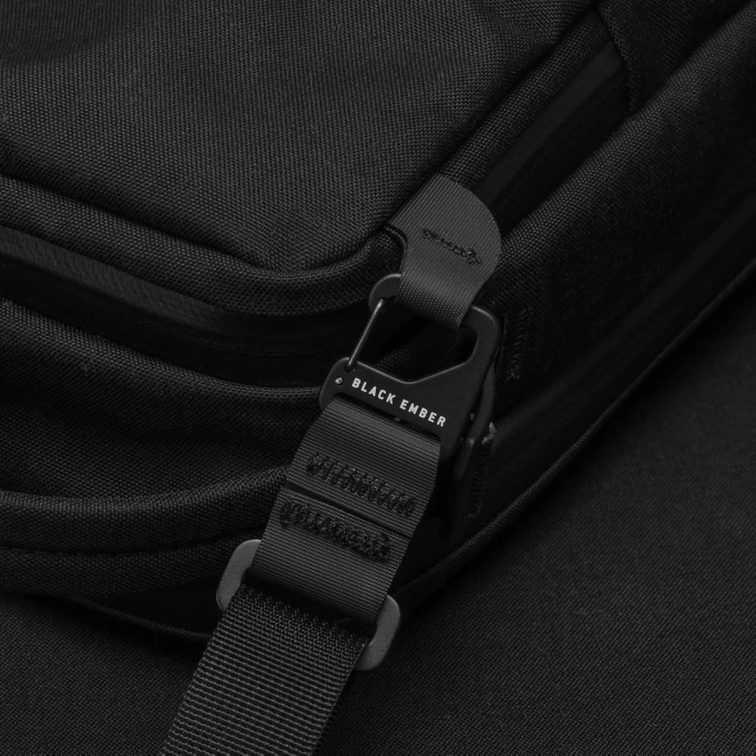 Black Ember Kompak Sling Bag 5L