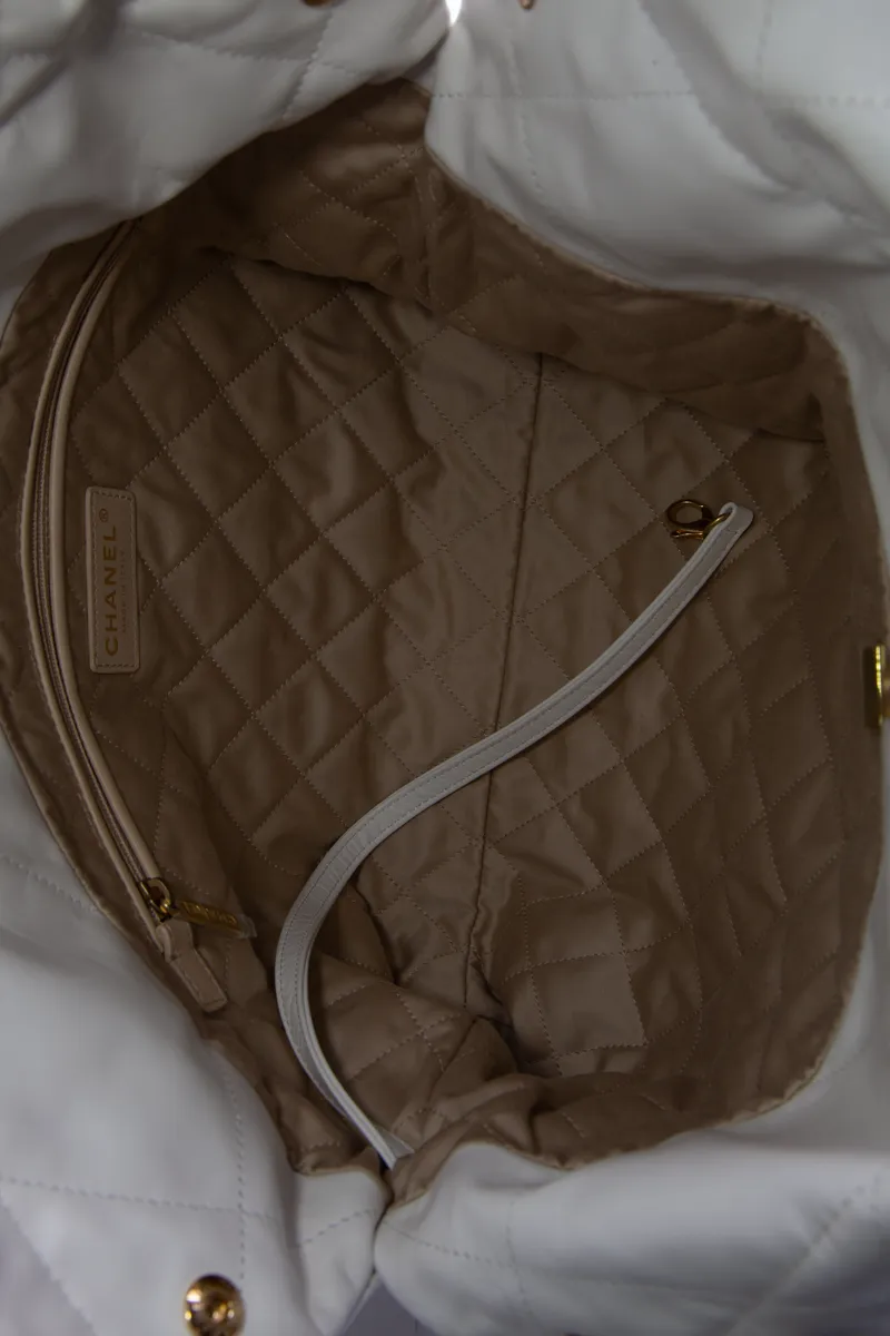Chanel 22 Small Bag