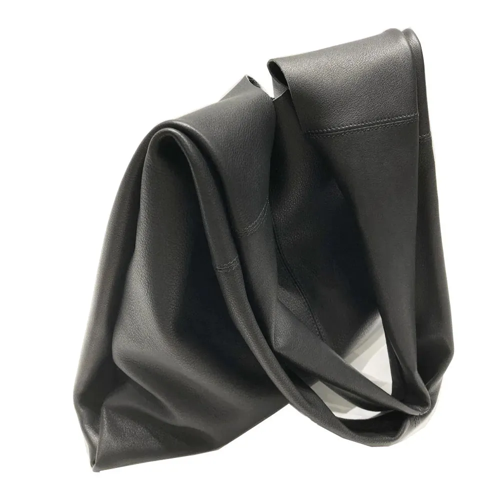 Classic Aura Essentials Bag Shoulder Bag for Women - Black - One Size