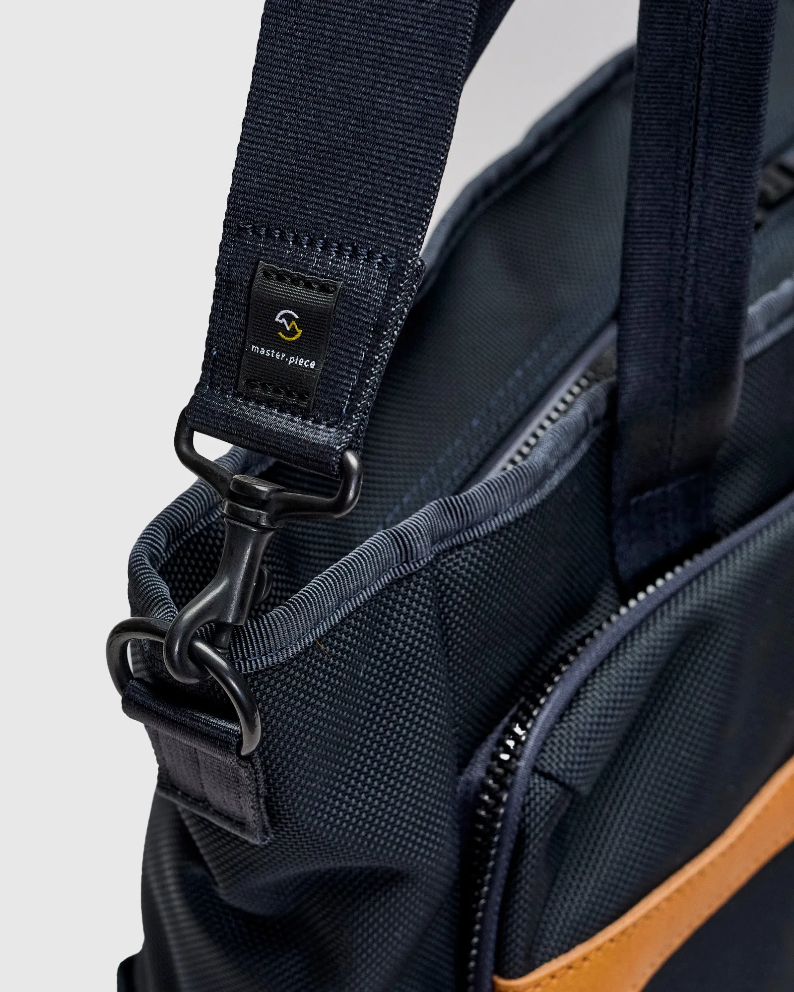 Explorer 2-Way Tote Bag in Navy