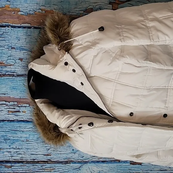 Gap Fur Hooded Quilted Puffer Jacket