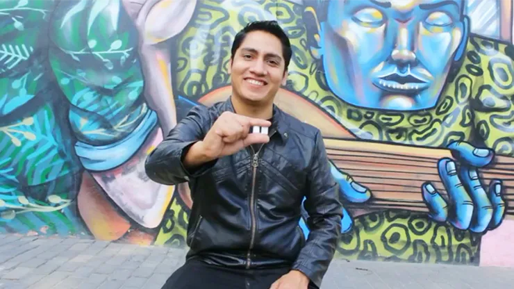 Got Chiclets? (Gimmick and Online Instructions) by Magik Time and Alex Aparicio