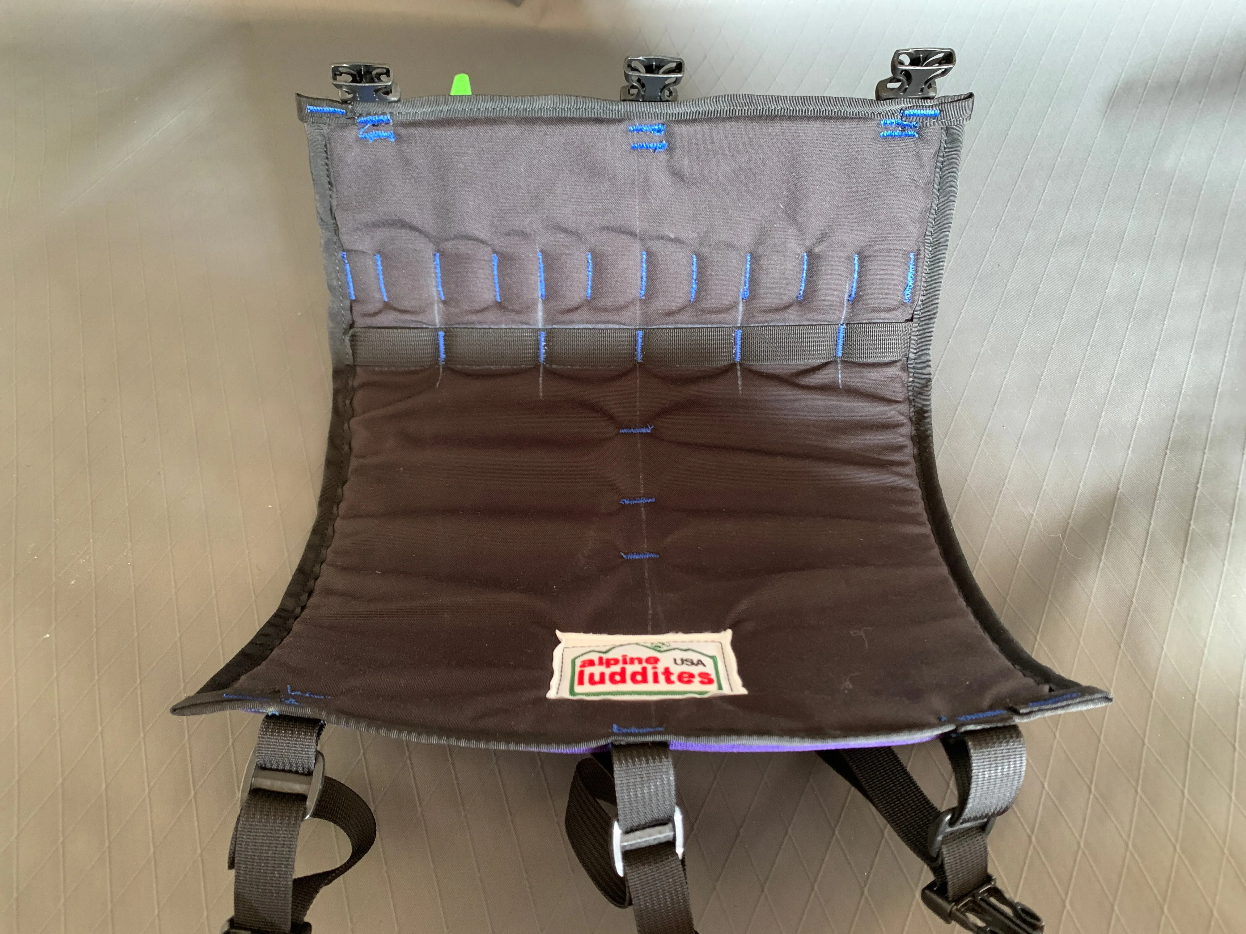 Handlebar Drybag Carrier
