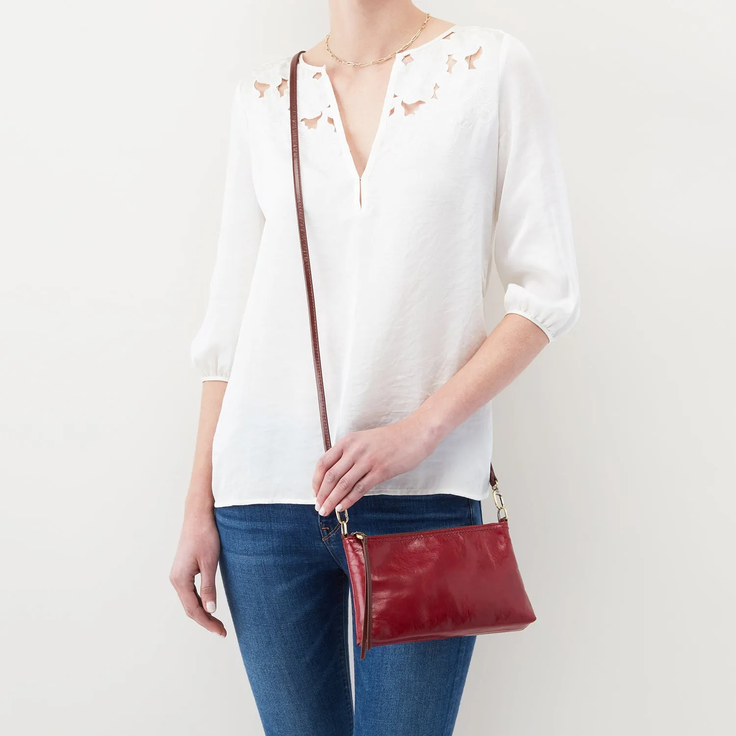 Hobo Darcy Cardinal Vintage Leather
