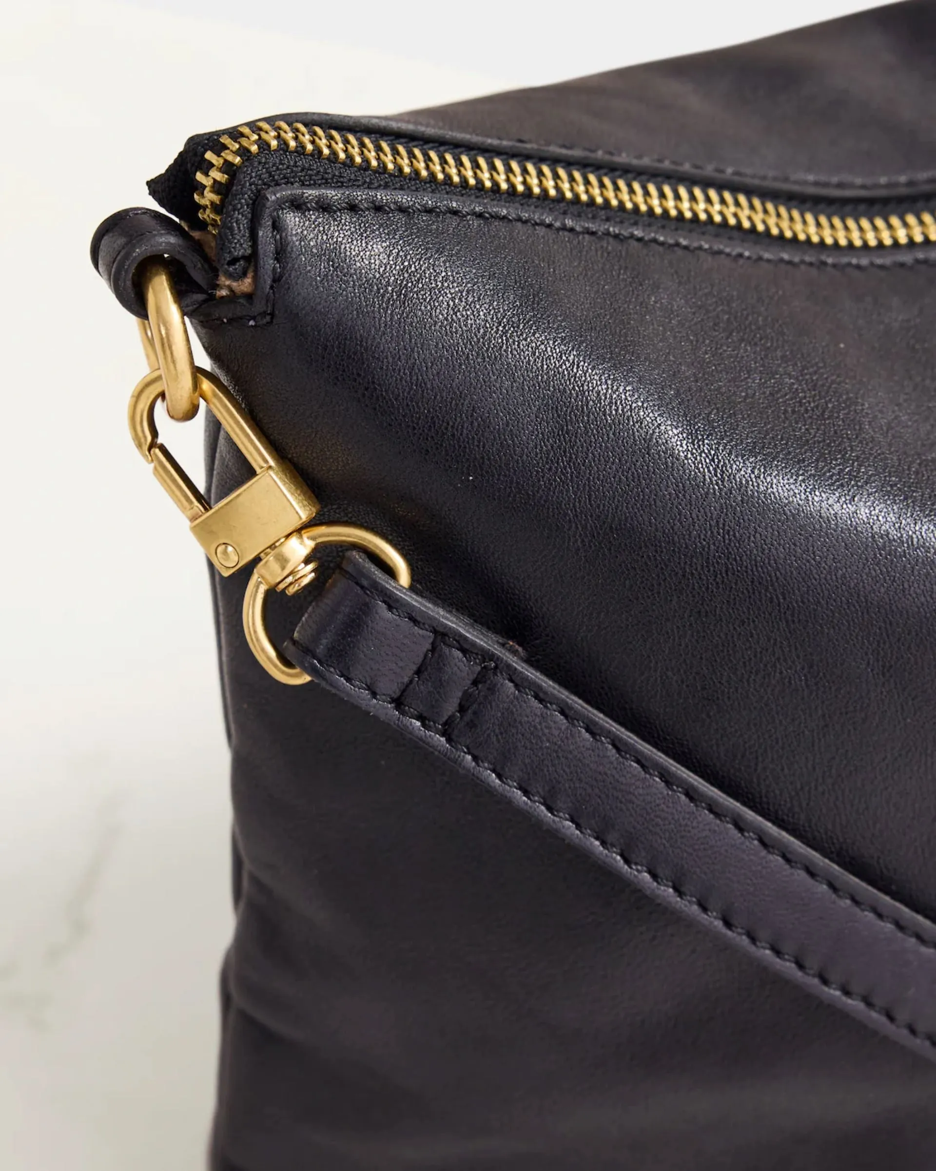 JUJU & CO Augusta Crossbody - Black