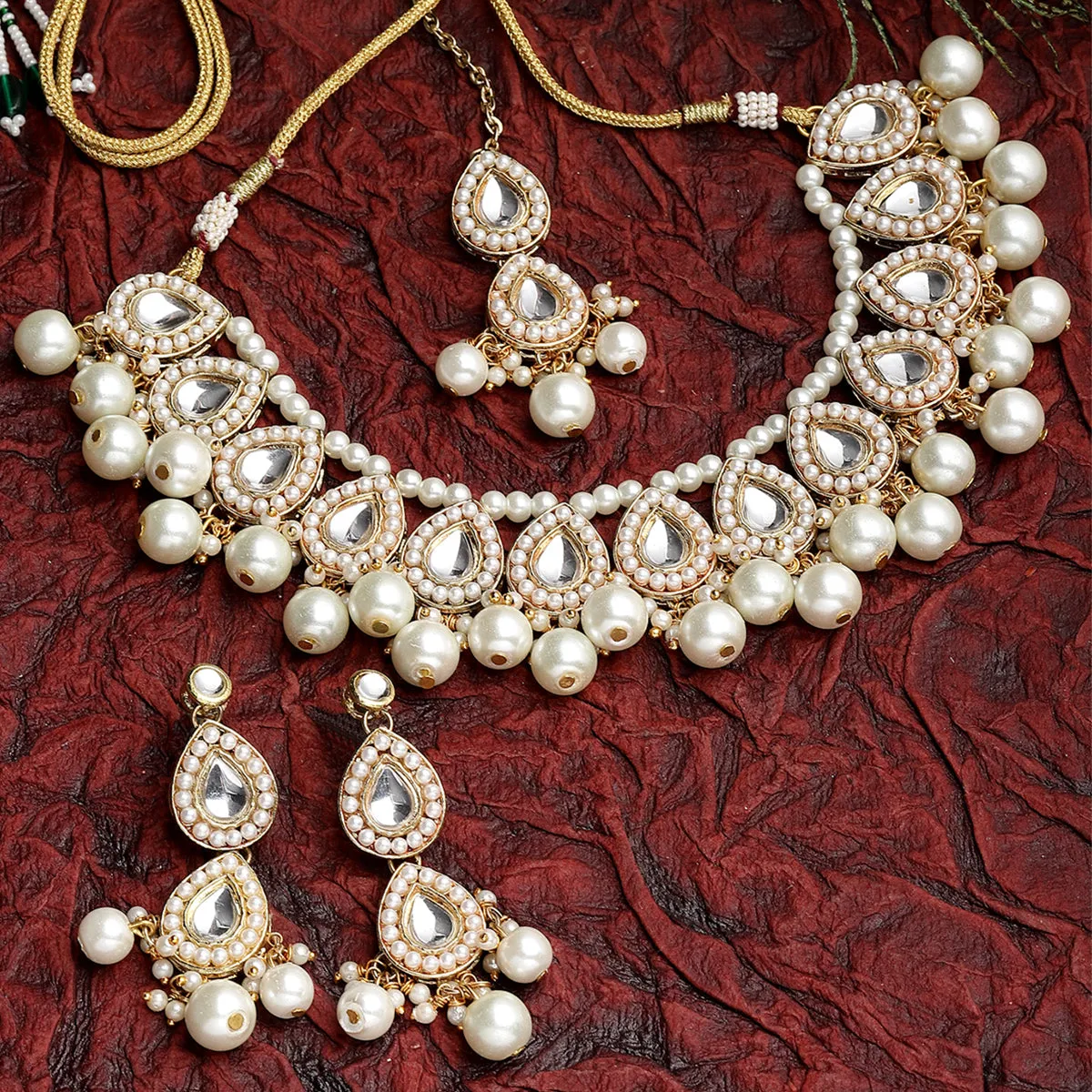 Karatcart Gold Plated Pearl and Drop Kundan Studded Choker Necklace Setfor Women