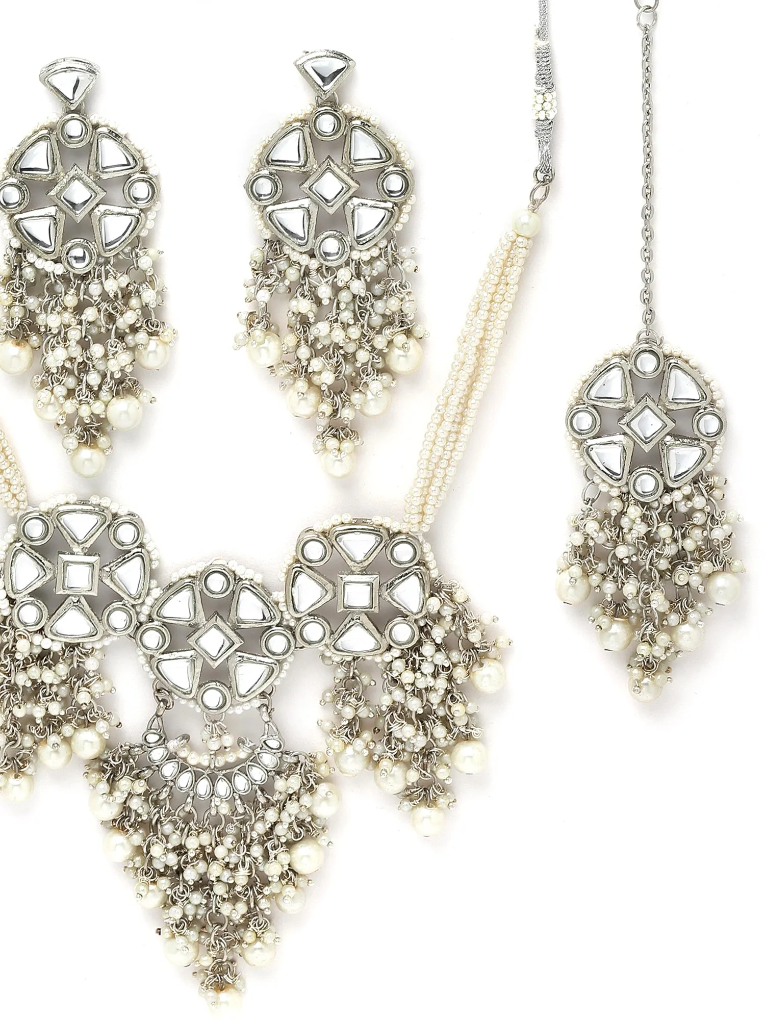 Karatcart Oxidised Silver Pearl Studded Floral Kundan Choker Neckalce Set
