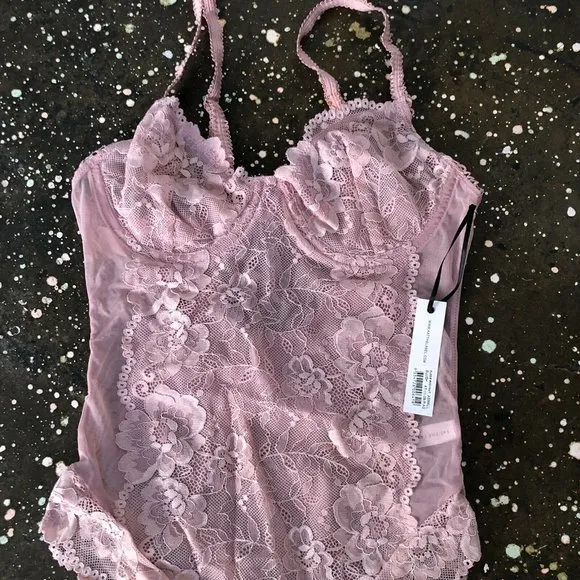 KAT THE LABEL Elodie Bodysuit Blush Pink Floral Lace Sexy Revolve XS NWT $79