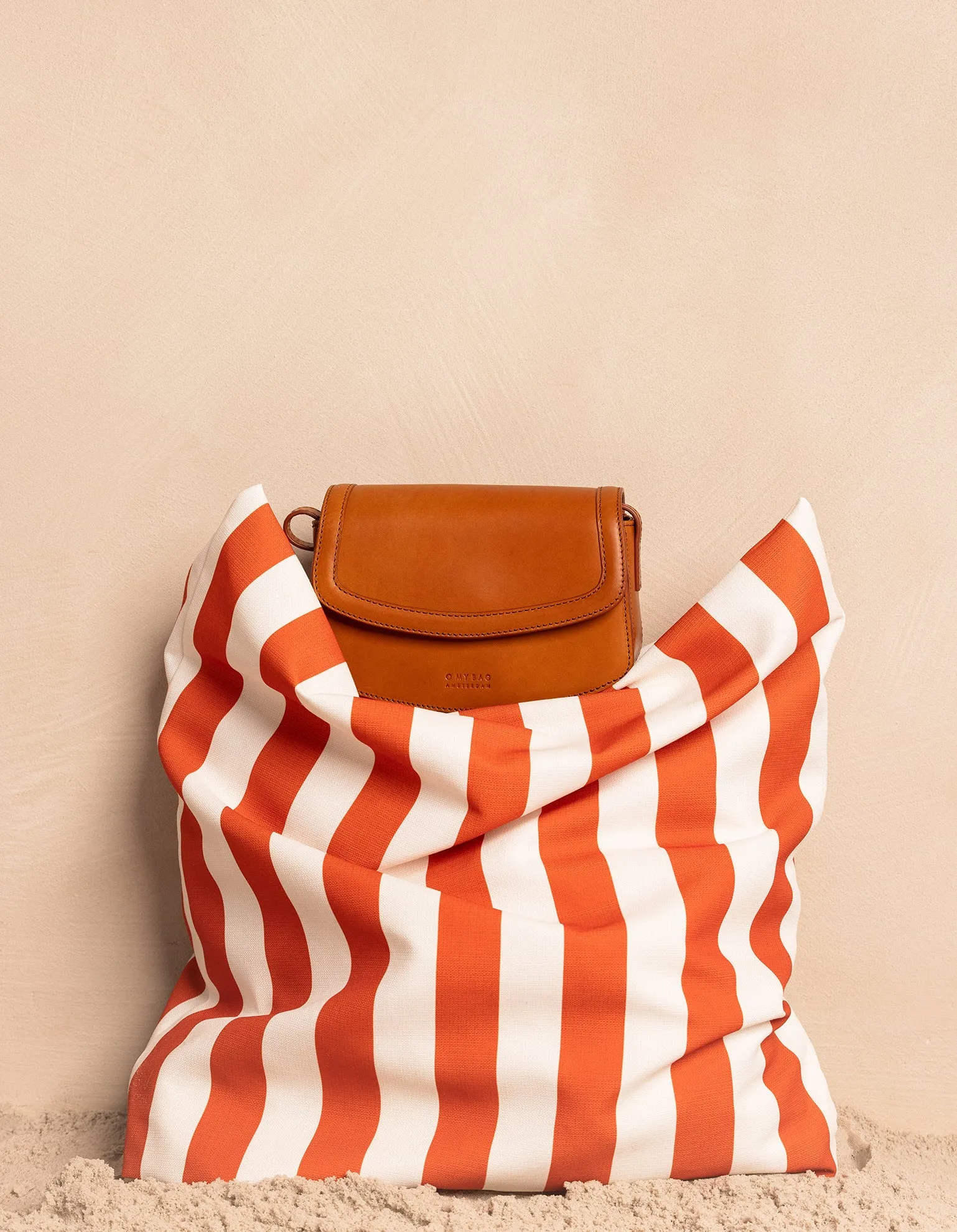 Kendalini Classic Leather Bag Cognac