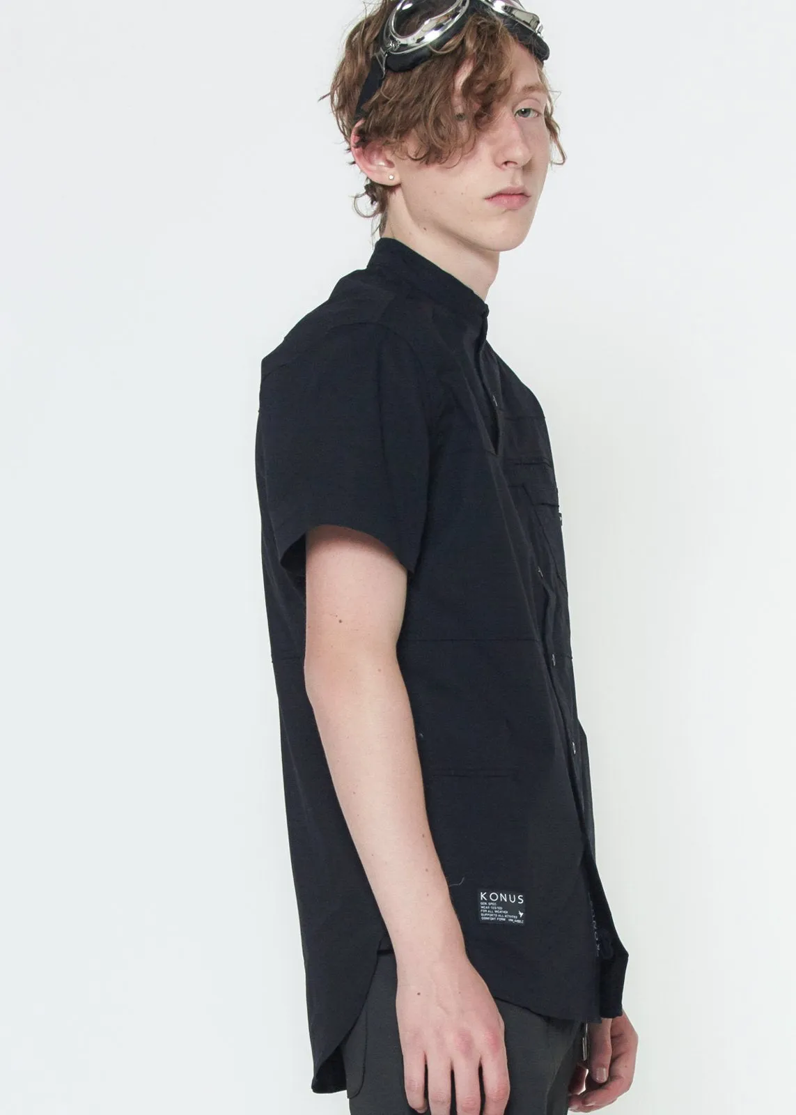 Konus Men's Short Sleeve Band Collar Panel Shirt in Black