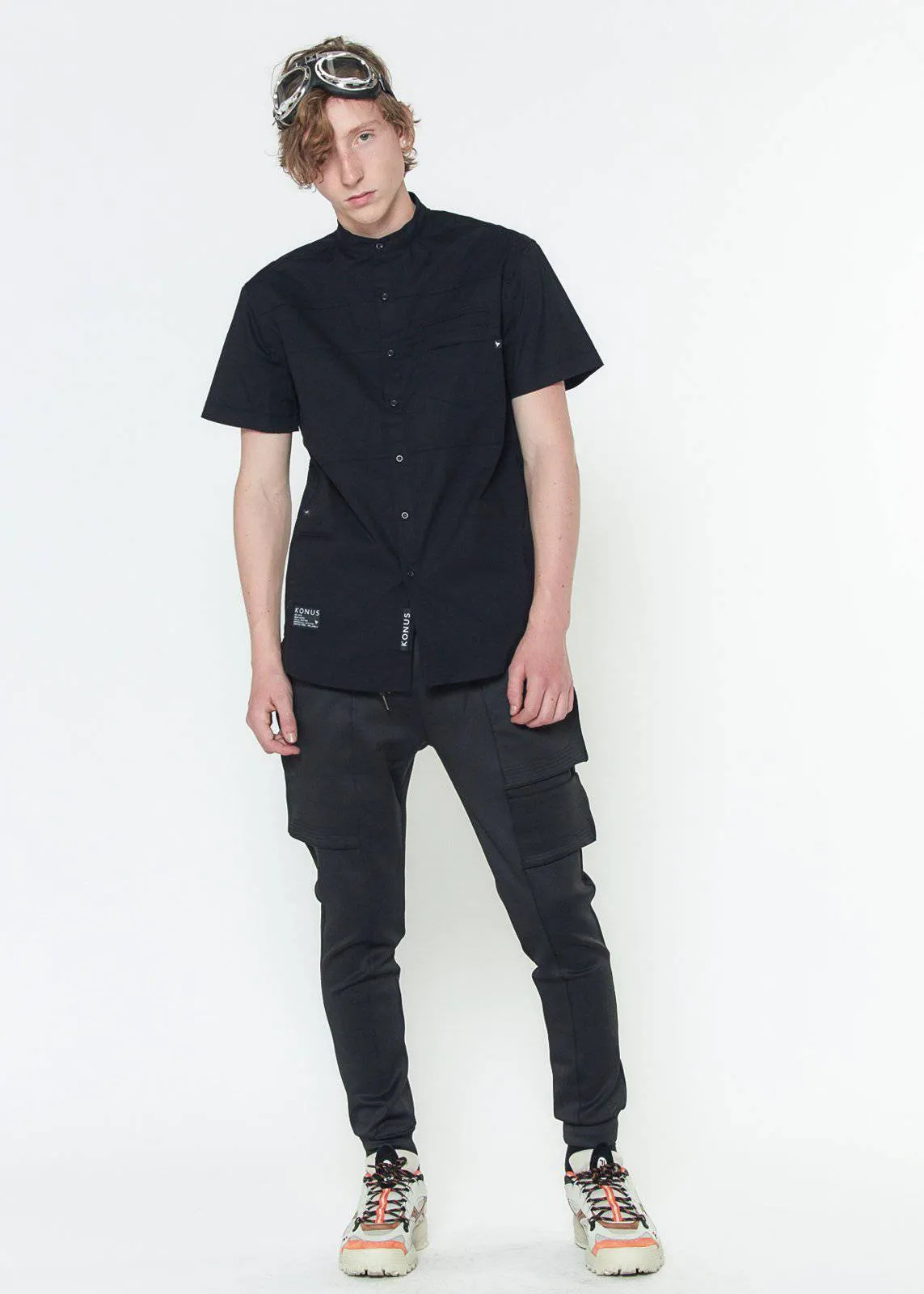 Konus Men's Short Sleeve Band Collar Panel Shirt in Black