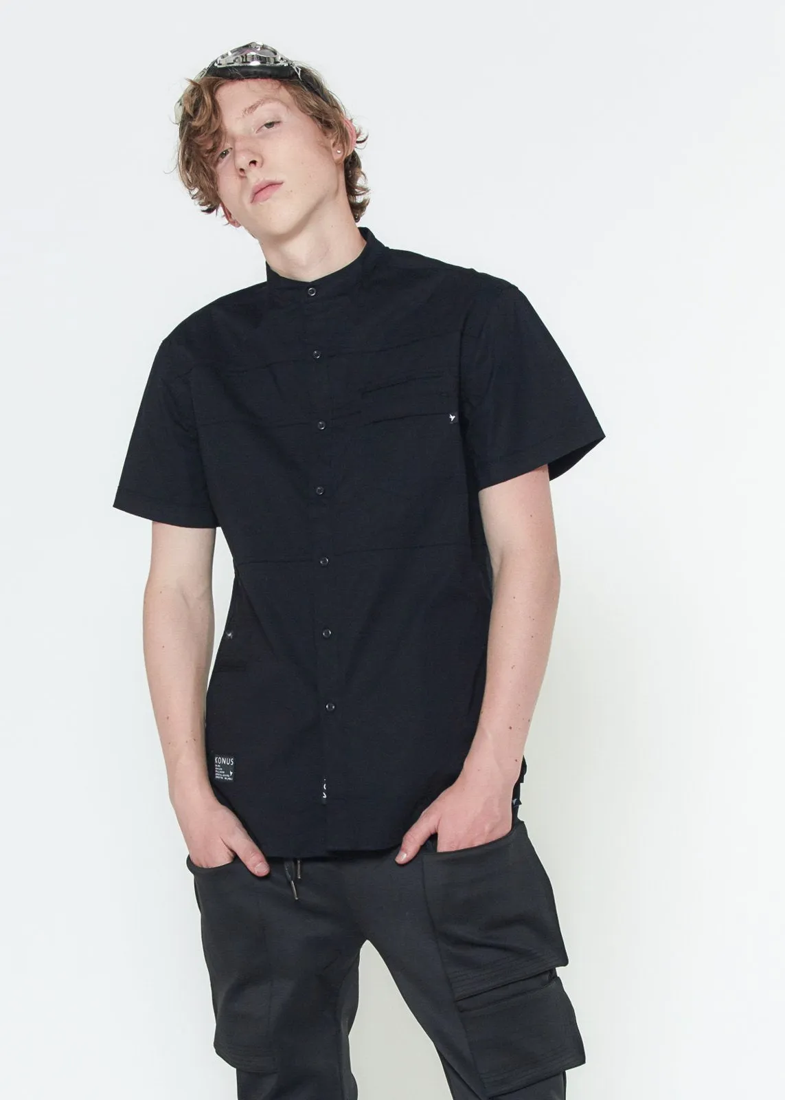 Konus Men's Short Sleeve Band Collar Panel Shirt in Black