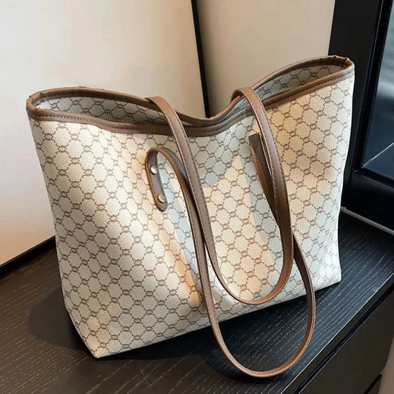 Large Capacity Shoulder Bag