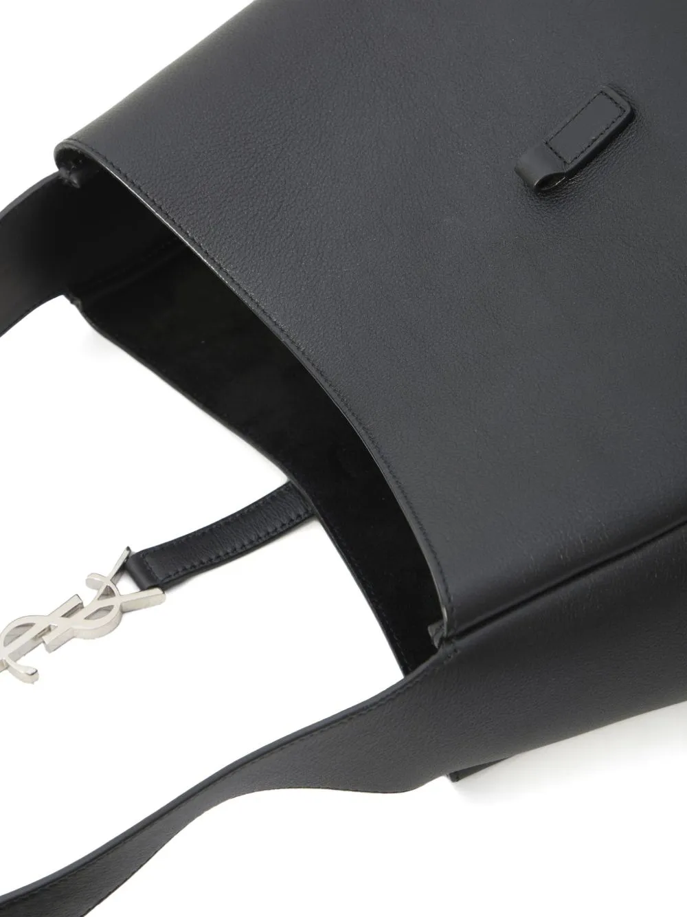 Le 5 à 7 large leather shoulder bag