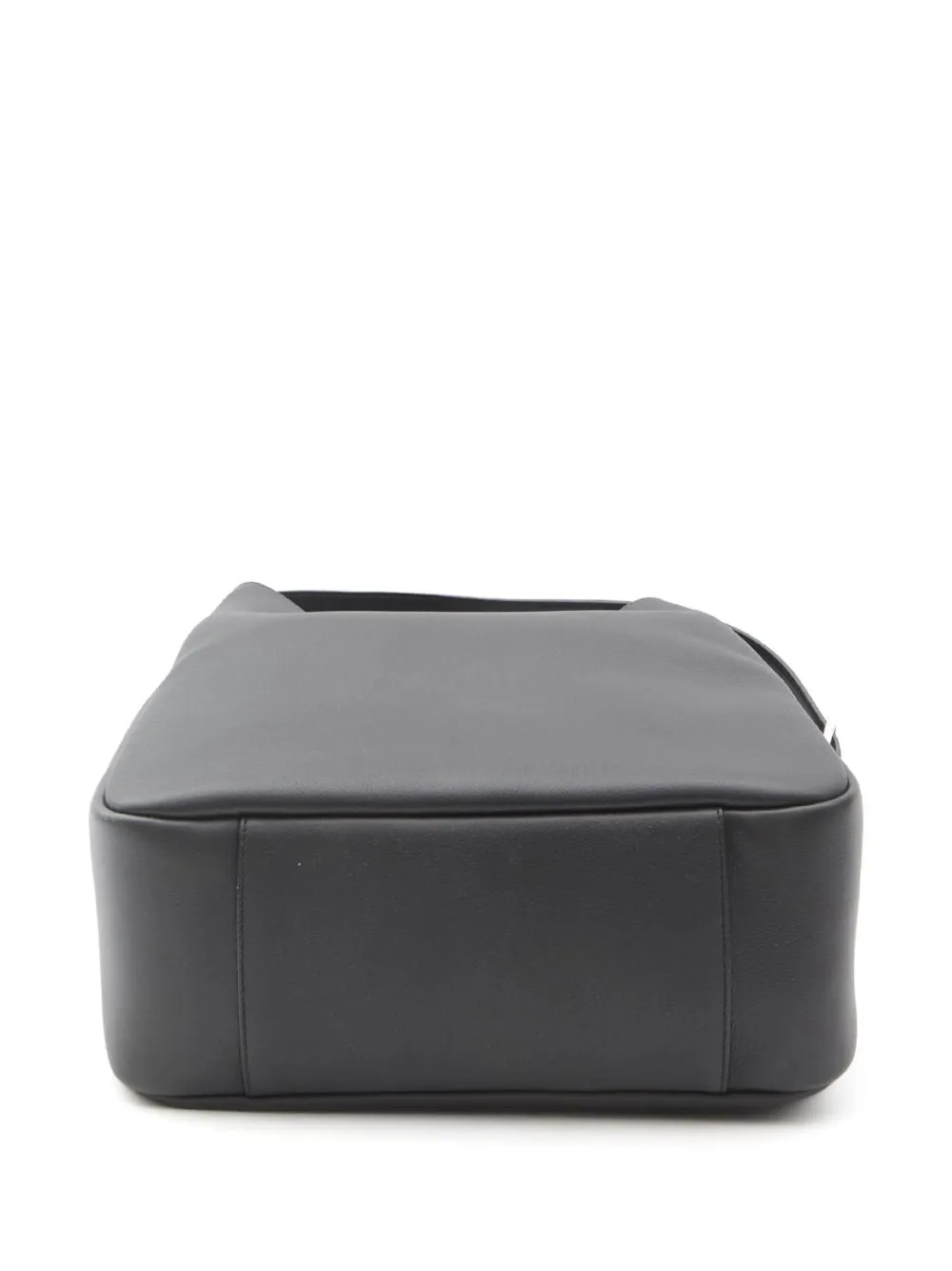 Le 5 à 7 large leather shoulder bag