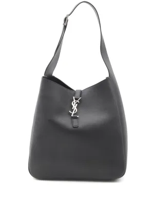 Le 5 à 7 large leather shoulder bag