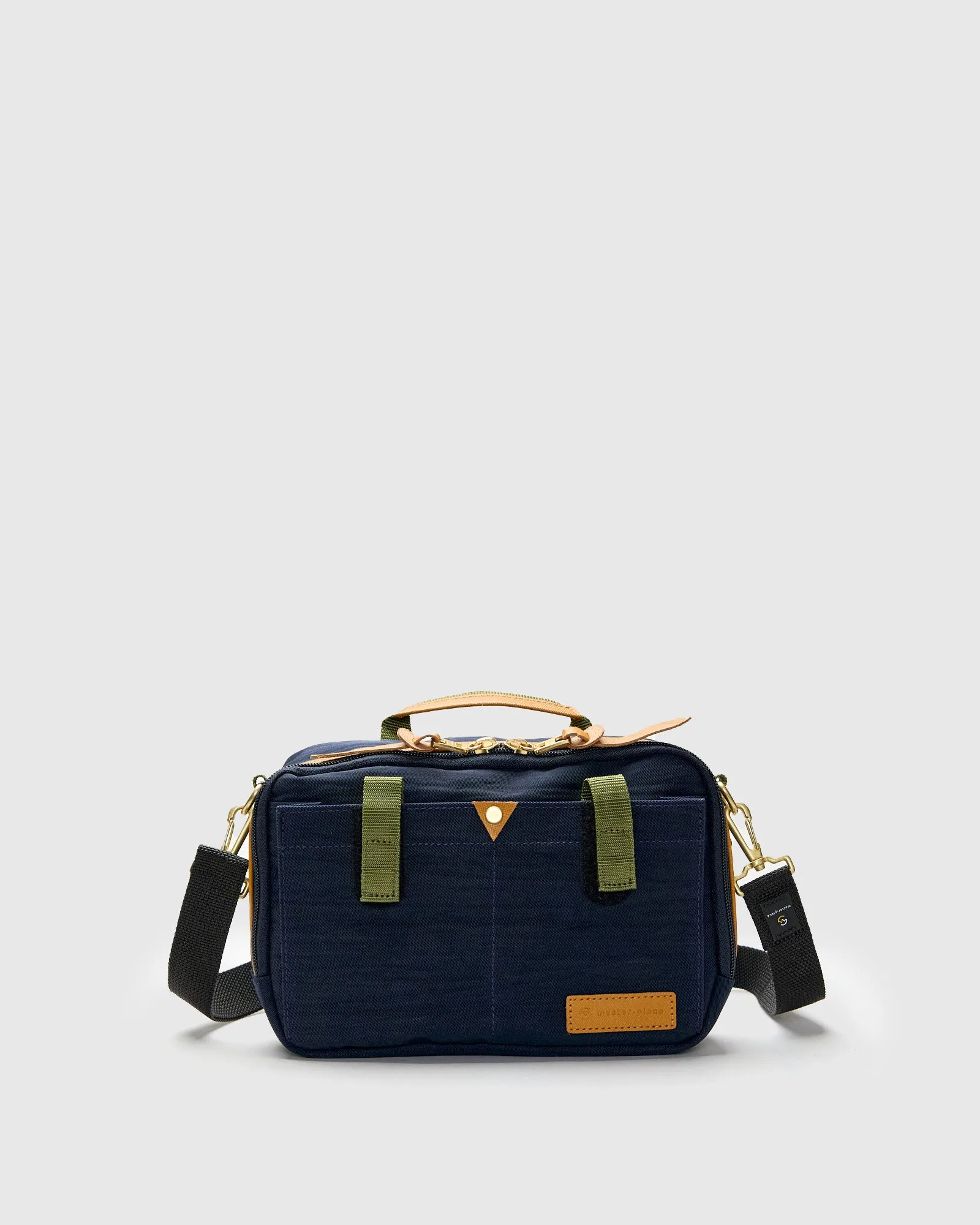 Link Shoulder Bag v2 in Navy