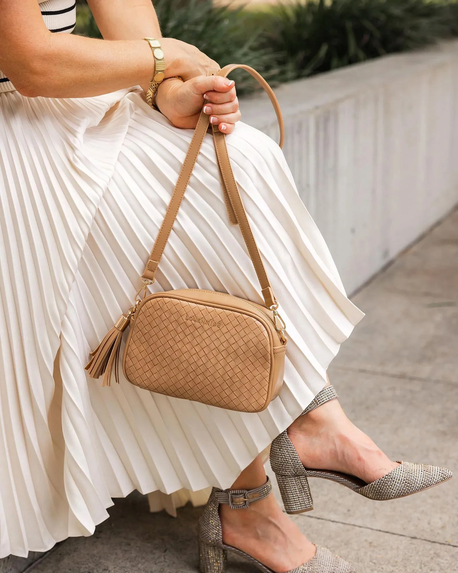 LOUENHIDE Jacinta Woven Crossbody Bag - Camel