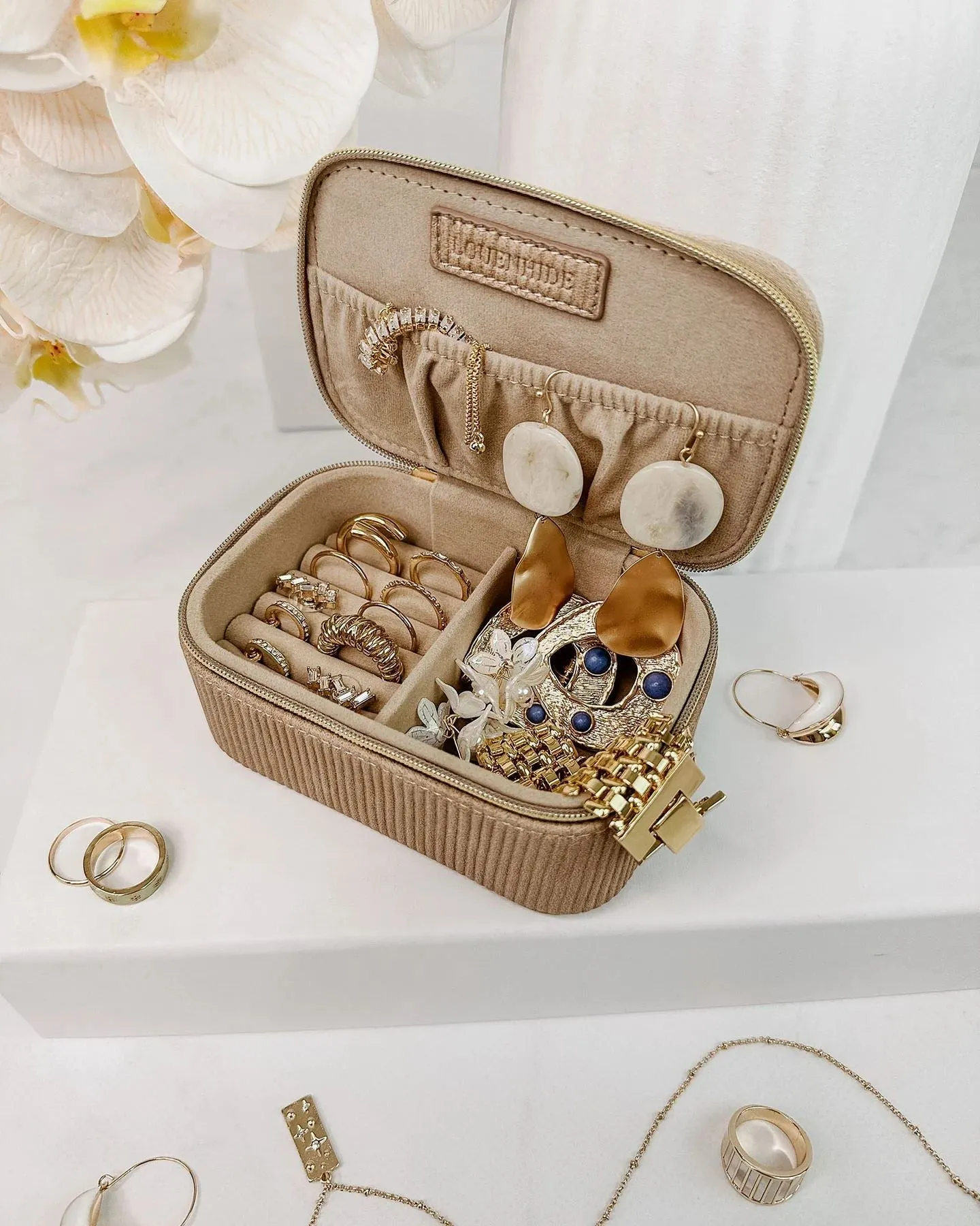LOUENHIDE Lola Jewellery Box - Almond