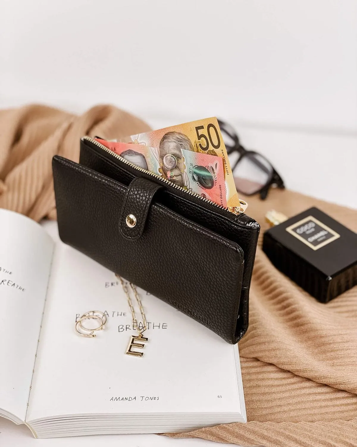 LOUENHIDE Stella Wallet - Black