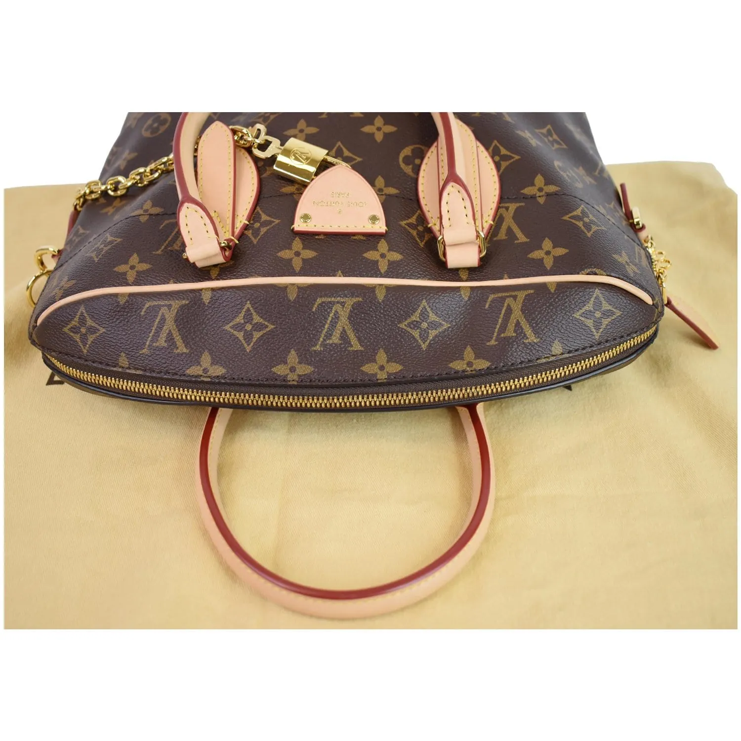 LOUIS VUITTON Carry All MM Monogram Canvas Shoulder Bag Brown
