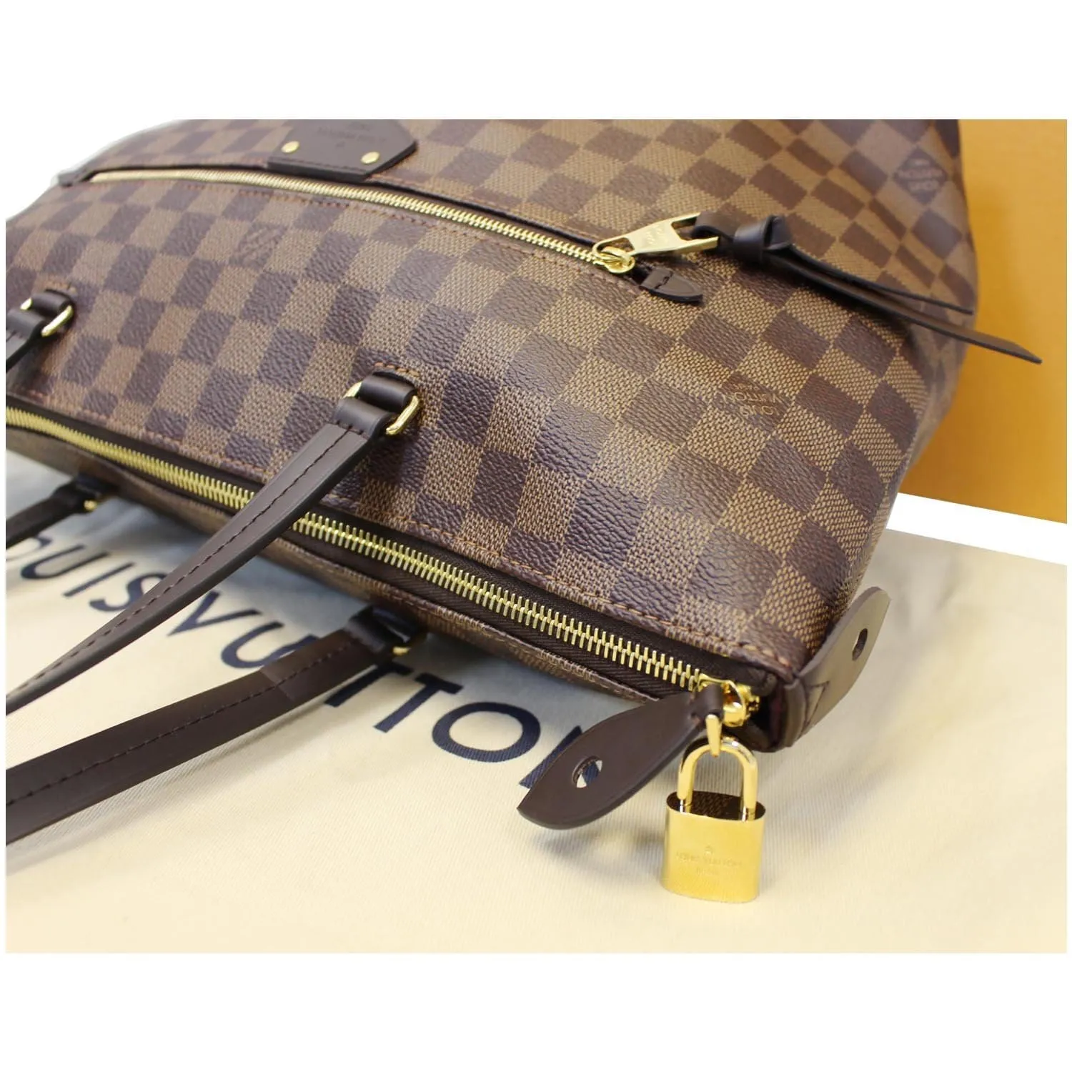 LOUIS VUITTON Iena MM Damier Ebene Shoulder Bag Brown