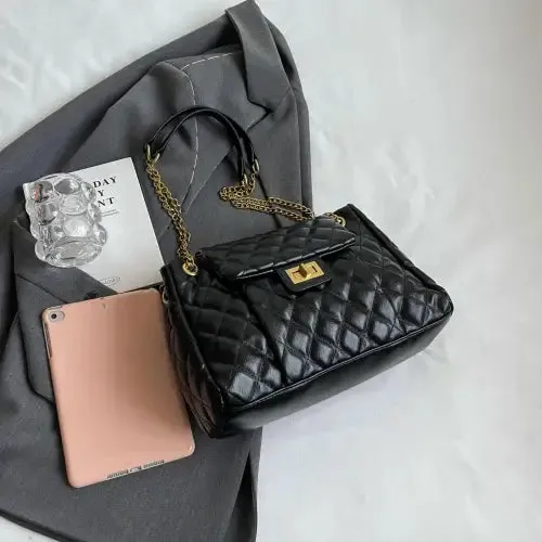 Luxe Quilted Leather Shoulder Bag with Gold Chain Elegance