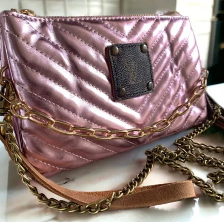 Metallic Rose Chevron Crossbody