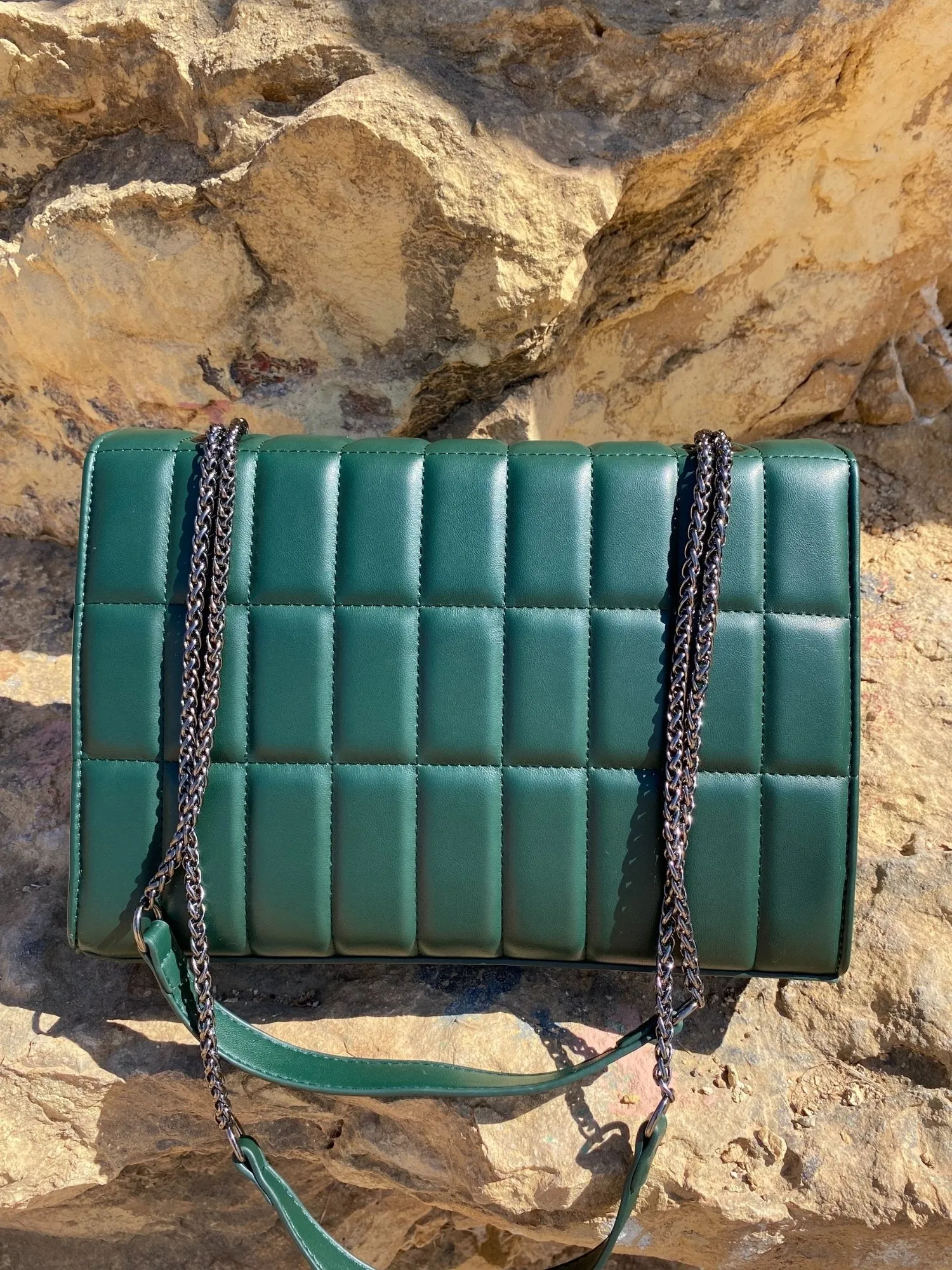 Quilted Chain Strap Shoulder Bag