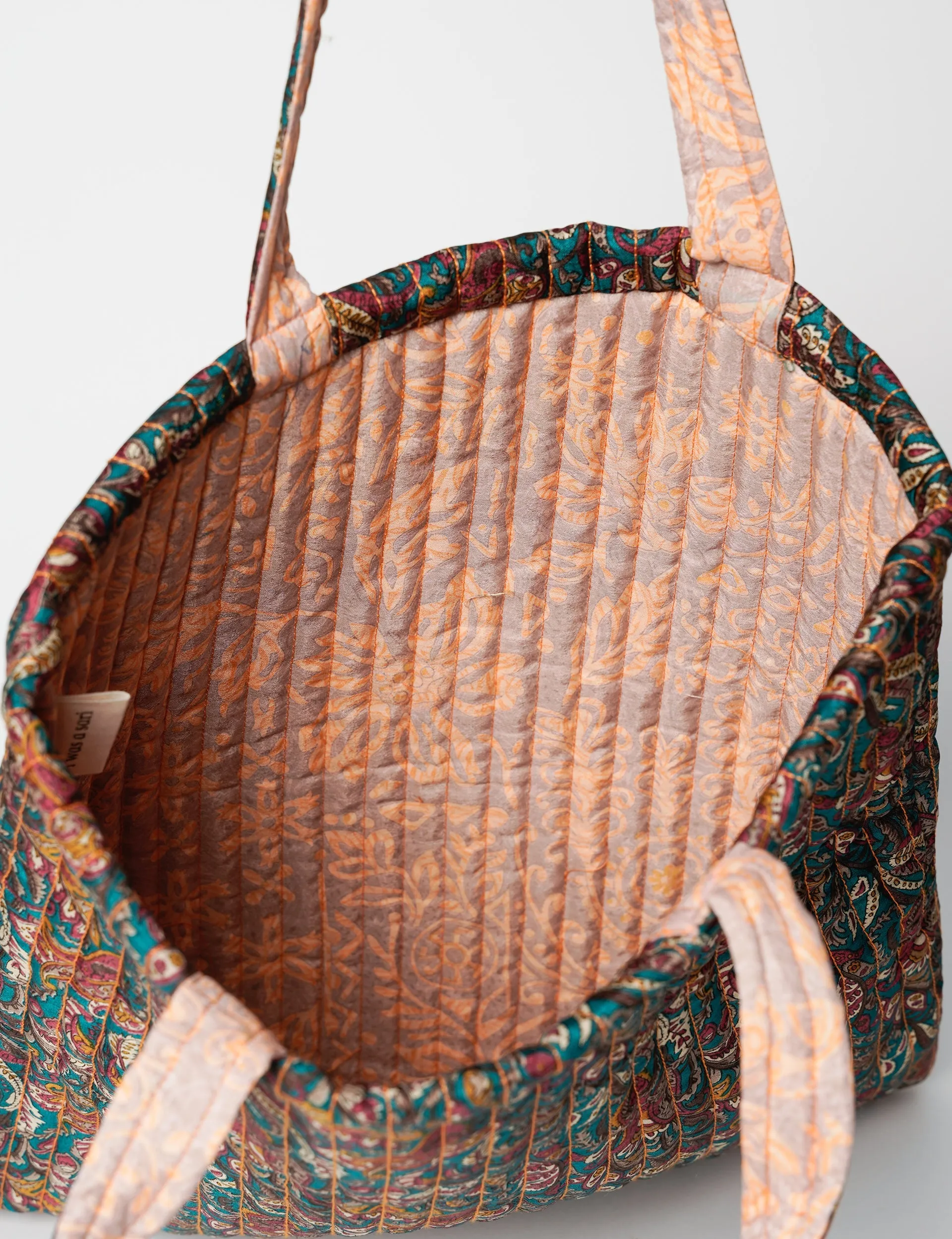 QUILTED SHOPPER BAG