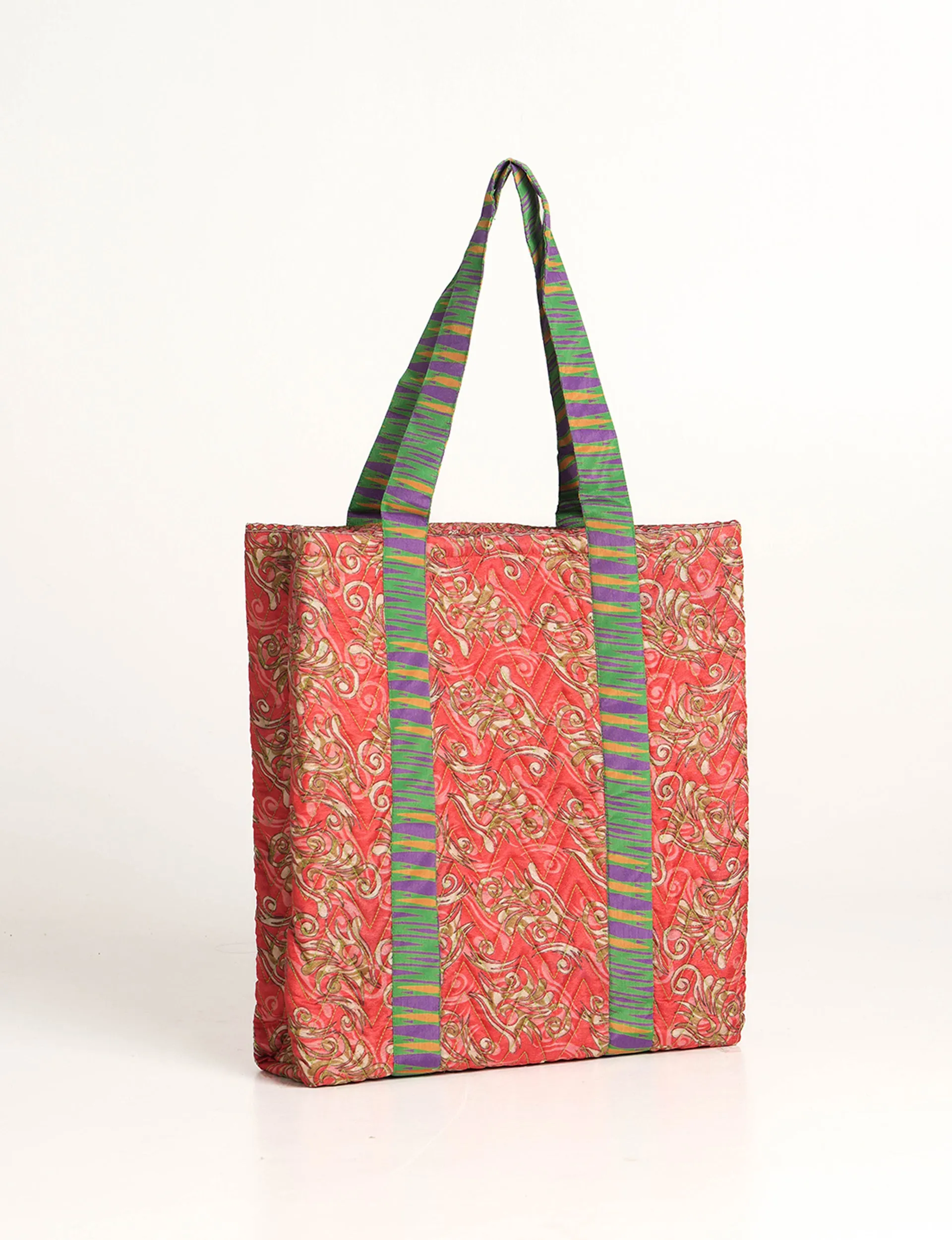 QUILTED TOTE BAG