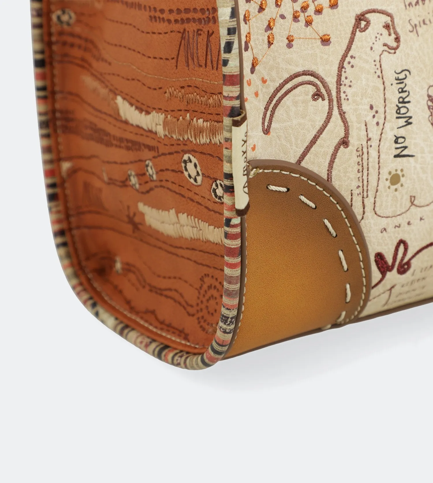 Safari Fusion Shoulder bag with a handle