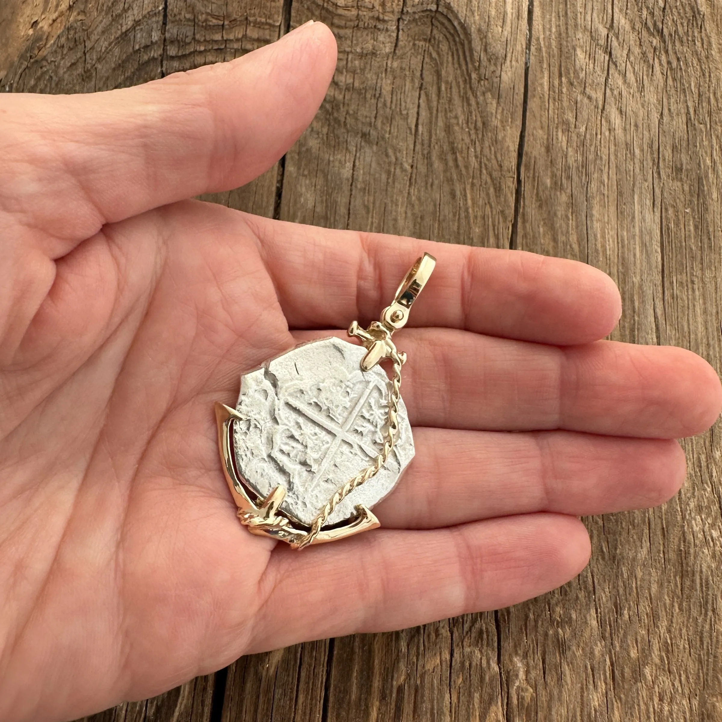 Sao Jose Shipwreck Coin Pendant Set in 14k Anchor #05SJ-000038