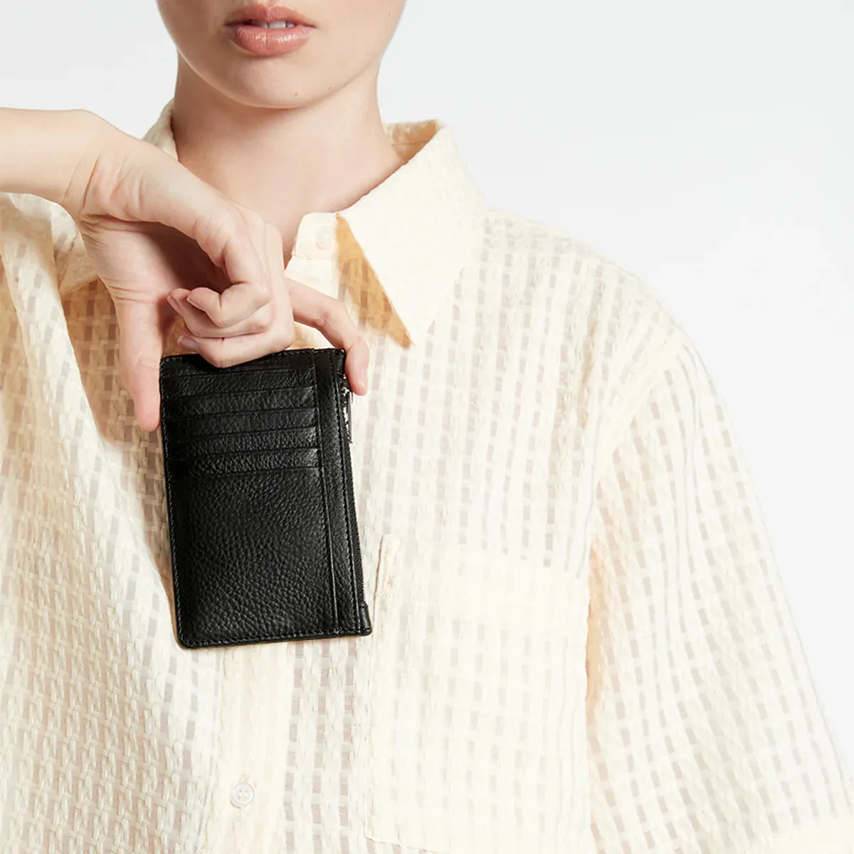 Status Anxiety, Avoiding Things Wallet | Black