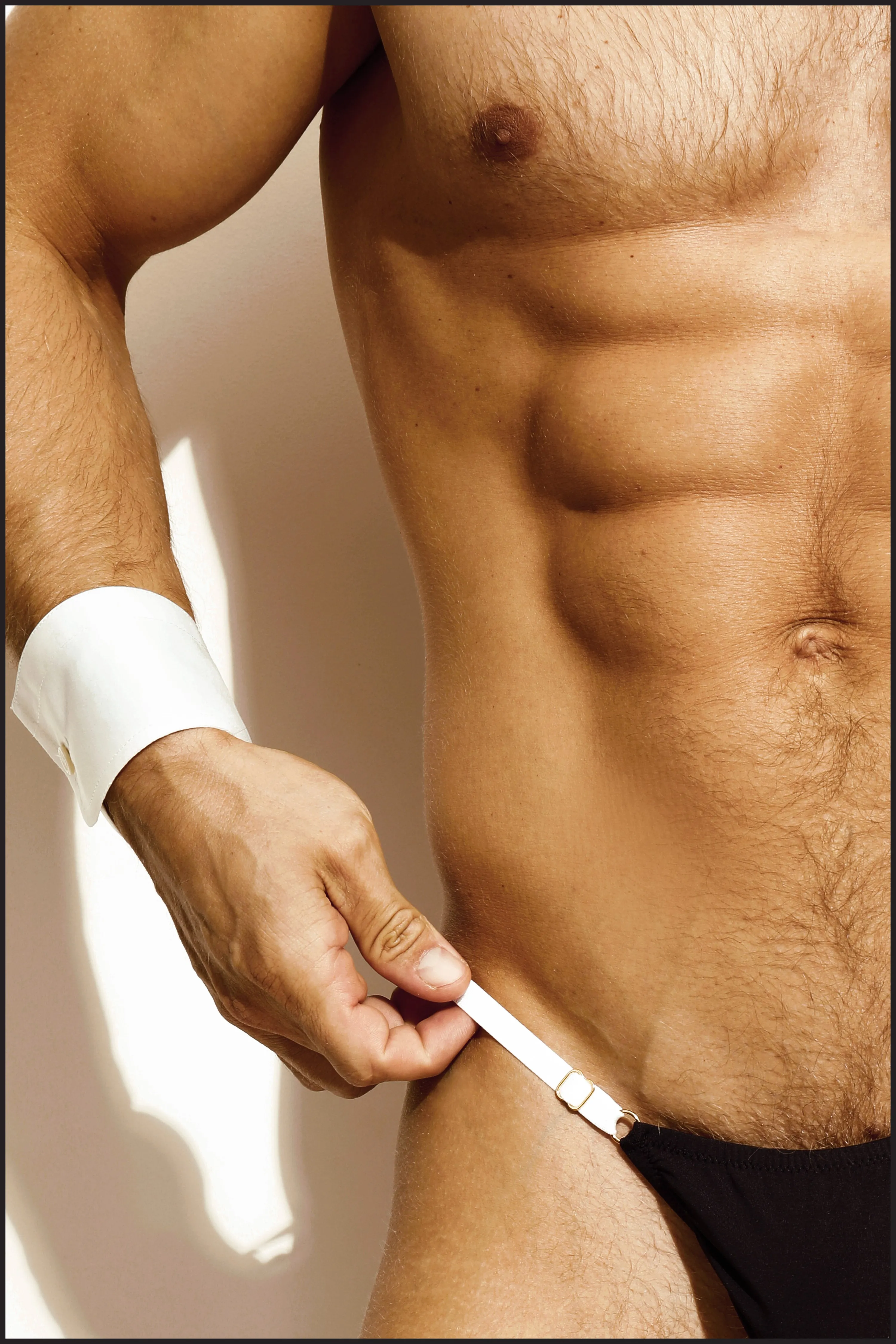 Strap Brief