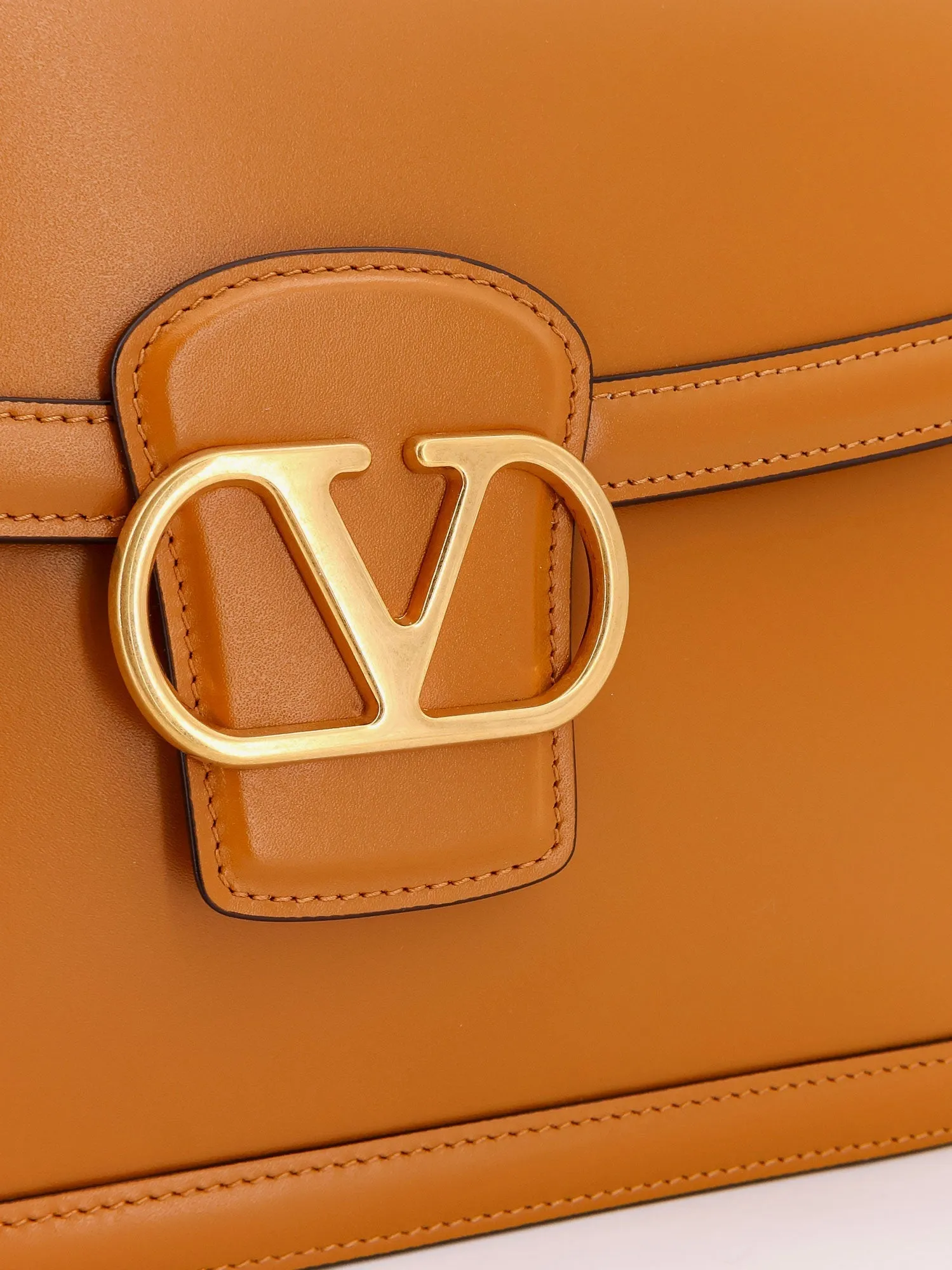 Valentino Garavani Valentino Garavani 9 To5 Leather Shoulder Bag