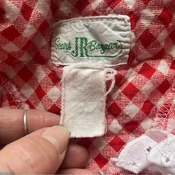Vintage JR. Bazaar Union Made Quilted House Robe. Button up. Small. Pocket.